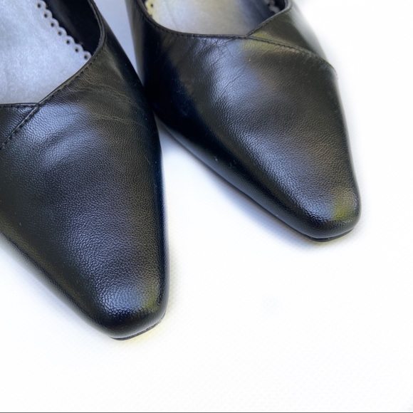 Bella Vita Black Leather Pumps - Picture 4 of 6